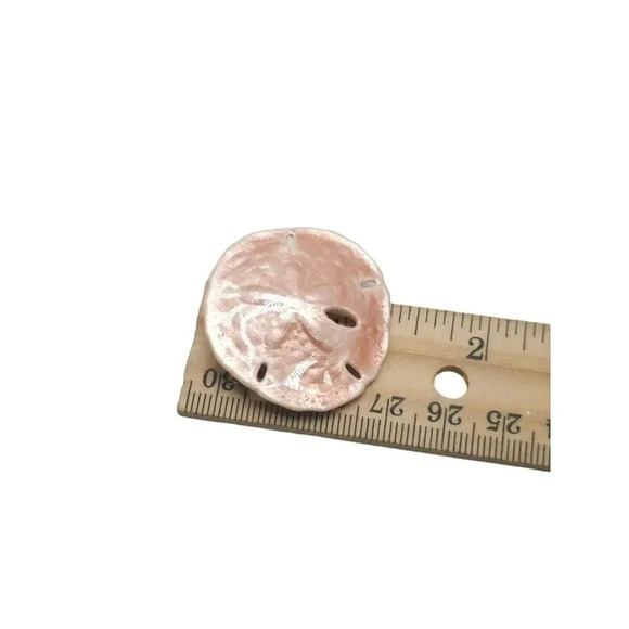 Sand Dollar Charm Pink Enamel Brooch Pin Vintage - Picture 4 of 4
